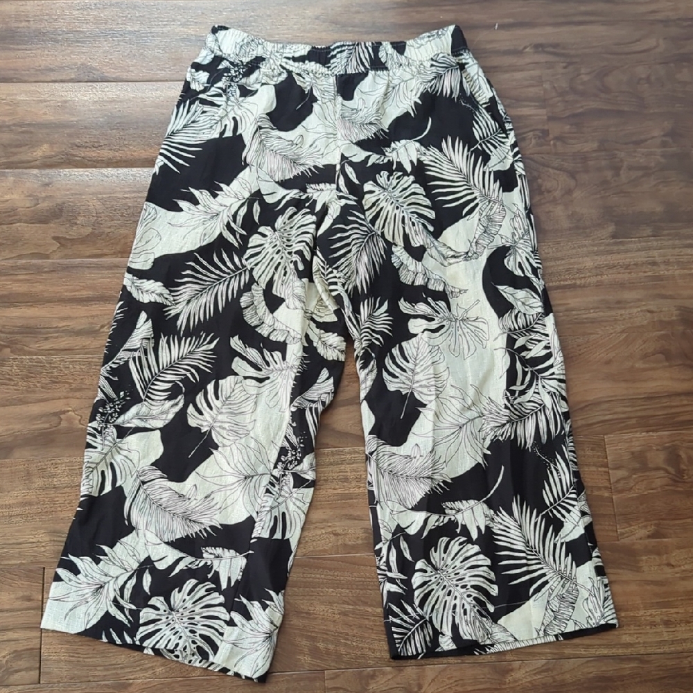 100% Linen Wide Leg Cropped Leaf Graphic Pants